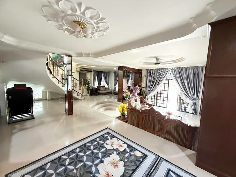 Bungalow for Sale in Taman Bukit Kempas (Tampoi) - Chuan Liang - Living Room - PropertyGuru.com.my