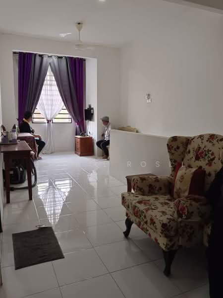 Rumah Berkembar untuk Dijual di Bandar Puteri Jaya (Sungai Petani) - Hasrul Rosli - Living Room - PropertyGuru.com.my