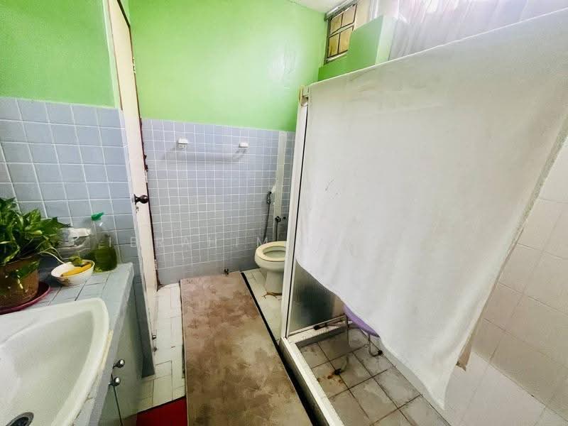 Rumah Teres 3-Tingkat untuk Dijual di Ampang Jaya (Ampang) - Ibrahim Iderus - Bathroom - PropertyGuru.com.my