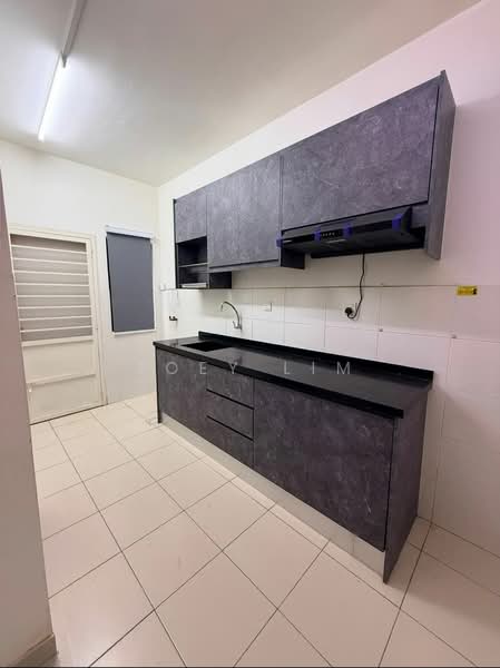 2-storey Terraced House for Rent in Setia Ecohill (Semenyih) - Joey Lim - Kitchen - PropertyGuru.com.my