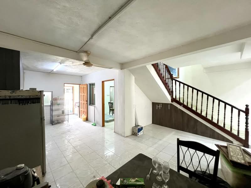 Rumah Teres 2 Tingkat untuk Dijual di Lembah Keramat (Ulu Kelang) - Azli Ibrahim - Interior - PropertyGuru.com.my