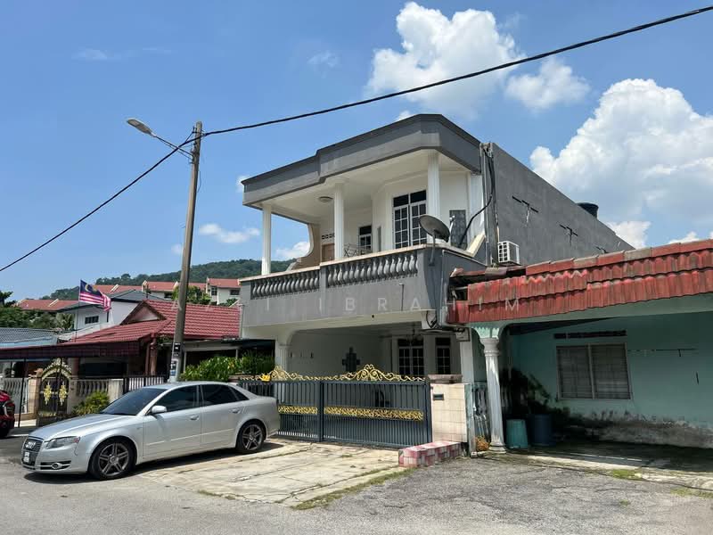 Rumah Teres 2 Tingkat untuk Dijual di Lembah Keramat (Ulu Kelang) - Azli Ibrahim - Exterior - PropertyGuru.com.my