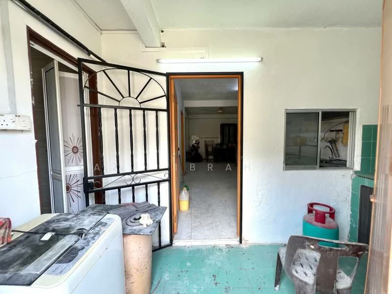 Rumah Teres 2 Tingkat untuk Dijual di Lembah Keramat (Ulu Kelang) - Azli Ibrahim - Kitchen - PropertyGuru.com.my