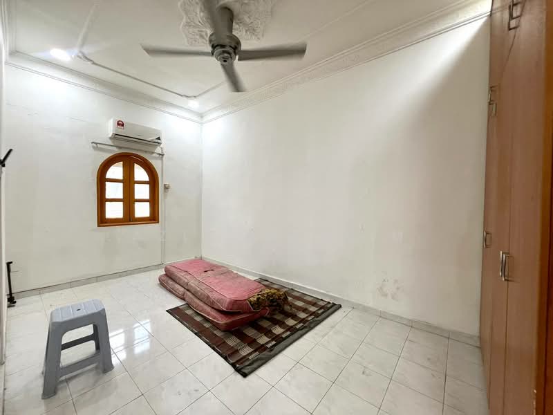 Rumah Teres 2 Tingkat untuk Dijual di Lembah Keramat (Ulu Kelang) - Azli Ibrahim - Bedroom - PropertyGuru.com.my