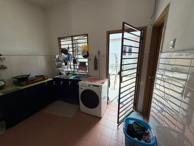 Rumah Teres 2-Tingkat untuk Dijual di Rawang (Selangor) - Tiffany Yang - Kitchen - PropertyGuru.com.my
