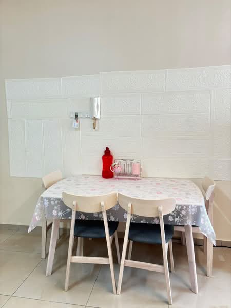 Rumah Bandar untuk Disewa di I-City (Shah Alam) - Nazrin Affendy - Dining Room - PropertyGuru.com.my