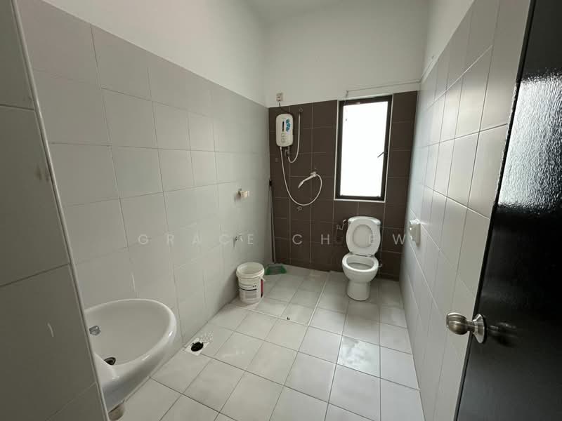 Cluster House for Rent in Taman Adda Heights (Tebrau) - Grace Chiew - Bathroom - PropertyGuru.com.my