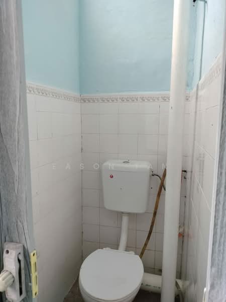 Rumah Flat untuk Disewa di Taman Terubong Indah (Majestic Heights) - Eason Tan - Bathroom - PropertyGuru.com.my