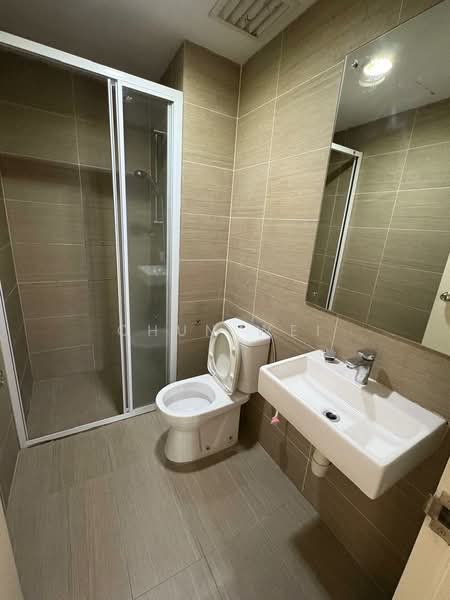 Servis Apartment untuk Disewa di Lexa Residence @ The Quartz WM - Chun Wei - Bathroom - PropertyGuru.com.my