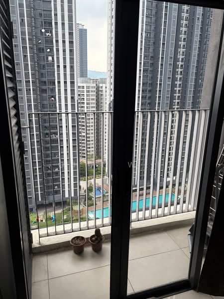 Servis Apartment untuk Disewa di Lexa Residence @ The Quartz WM - Chun Wei - Balcony - PropertyGuru.com.my