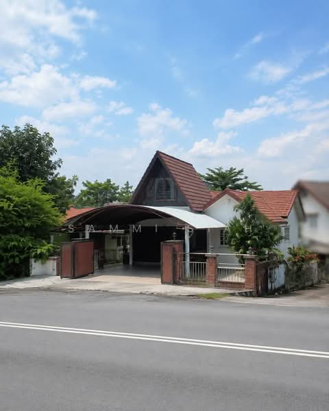 Rumah Banglo untuk Dijual di Petaling Jaya (Selangor) - Sammi Siah - Frontage - PropertyGuru.com.my