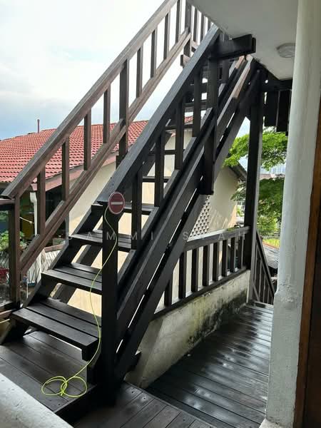 Bungalow House untuk Dijual di Petaling Jaya (Selangor) - Sammi Siah - Stairs - PropertyGuru.com.my