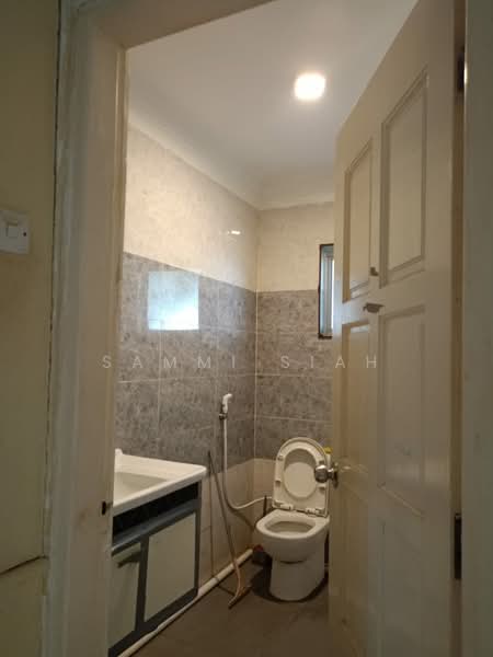 Rumah Banglo untuk Dijual di Petaling Jaya (Selangor) - Sammi Siah - Bathroom - PropertyGuru.com.my