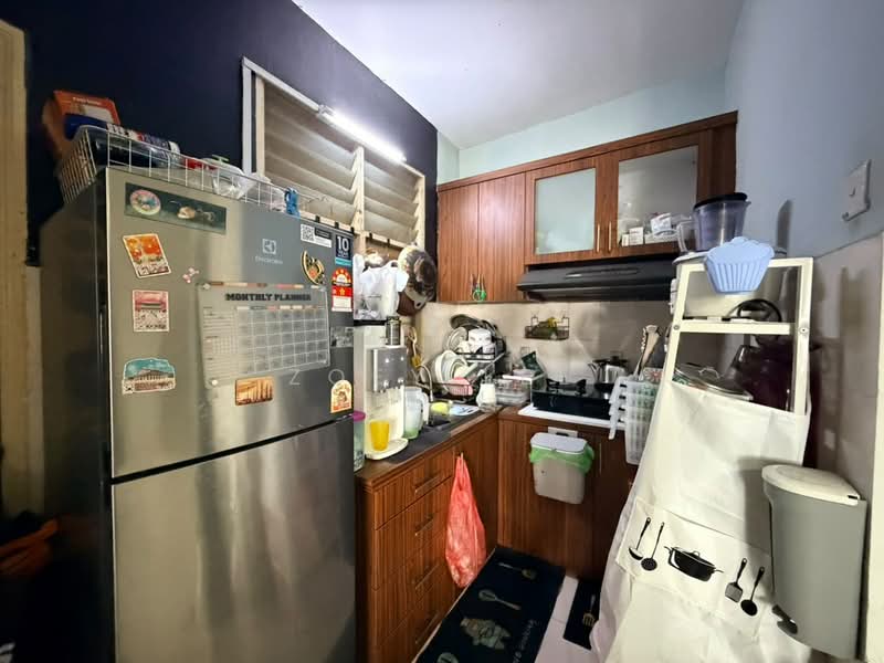 Pangsapuri untuk Dijual di Villa Krystal Apartment - Zoey Lee - Kitchen - PropertyGuru.com.my