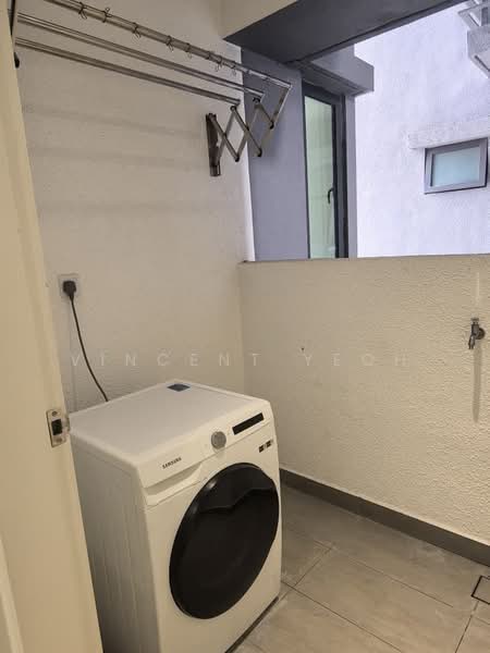 Servis Apartment untuk Dijual di UNIO Residence - Vincent Yeoh - Balcony - PropertyGuru.com.my