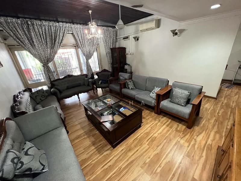Rumah Teres 2 Tingkat untuk Dijual di Taman Subang Ss3 (Petaling Jaya) - Hanif Hanz - Living Room - PropertyGuru.com.my