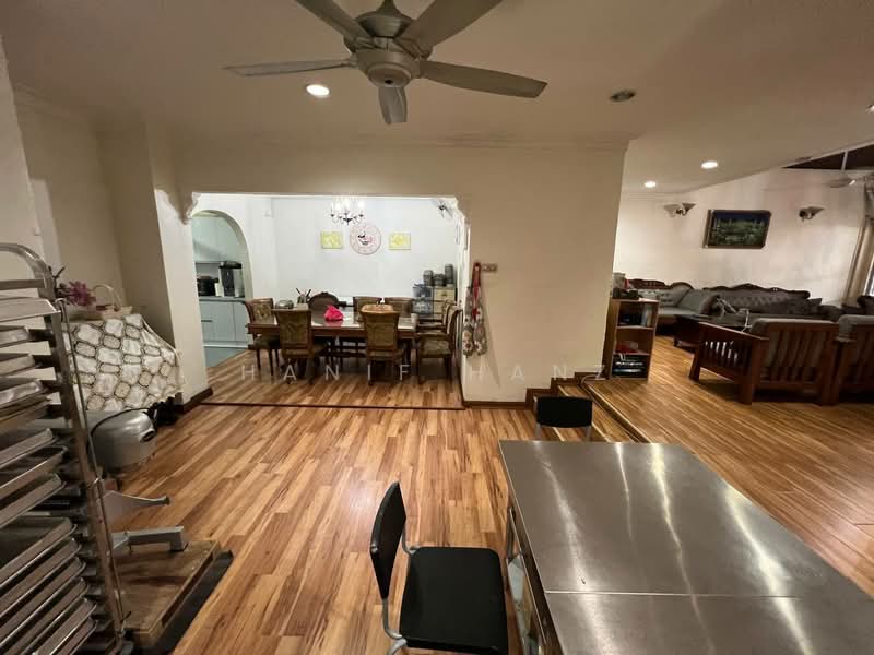 Rumah Teres 2 Tingkat untuk Dijual di Taman Subang Ss3 (Petaling Jaya) - Hanif Hanz - Dining Room - PropertyGuru.com.my