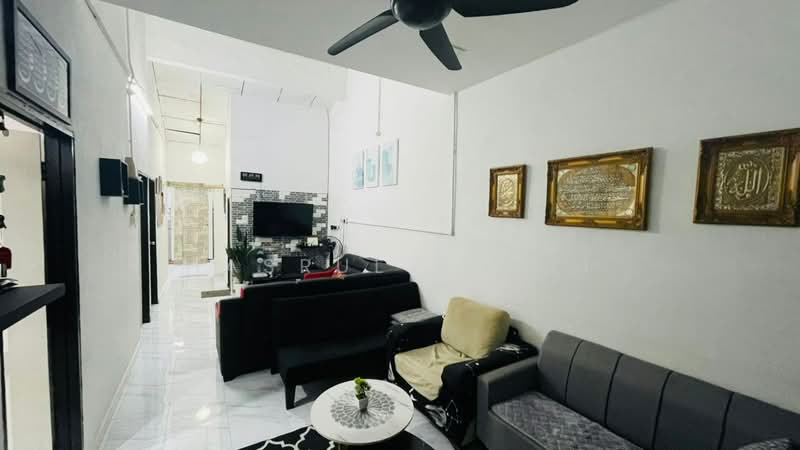 1-storey Terraced House for Sale in Taman Sri Mengkudu (Alor Setar) - Hasrul Rosli - Living Room - PropertyGuru.com.my