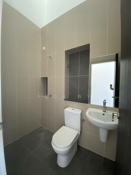 Rumah Teres 2-Tingkat untuk Disewa di Elmina (Shah Alam) - Yeoh WY - Bathroom - PropertyGuru.com.my