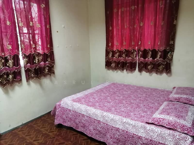 Bungalow for Sale in Taman Teratai Jingga (Alor Setar) - Hasrul Rosli - Bedroom - PropertyGuru.com.my