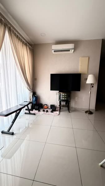 Cluster House for Sale in Taman Gaya (Ulu Tiram) - Samuel Lee - Living Room - PropertyGuru.com.my
