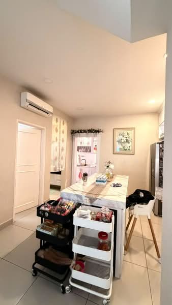 Cluster House for Sale in Taman Gaya (Ulu Tiram) - Samuel Lee - Kitchen - PropertyGuru.com.my