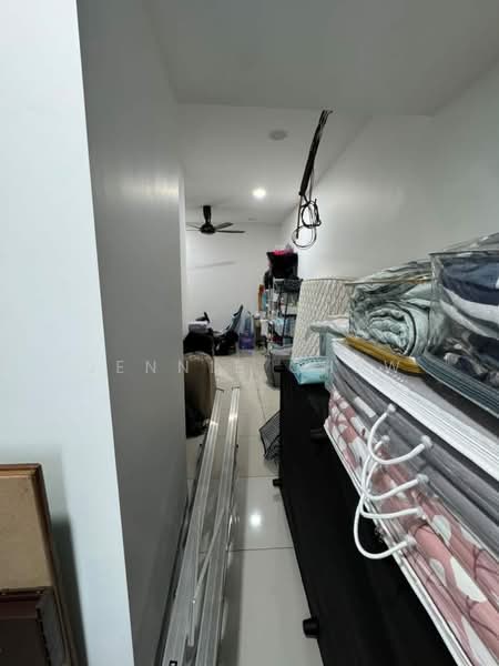 Rumah Teres 2-Tingkat untuk Dijual di Taman Glenmarie (Johor Bahru) - Jennie Chew - Corridor - PropertyGuru.com.my