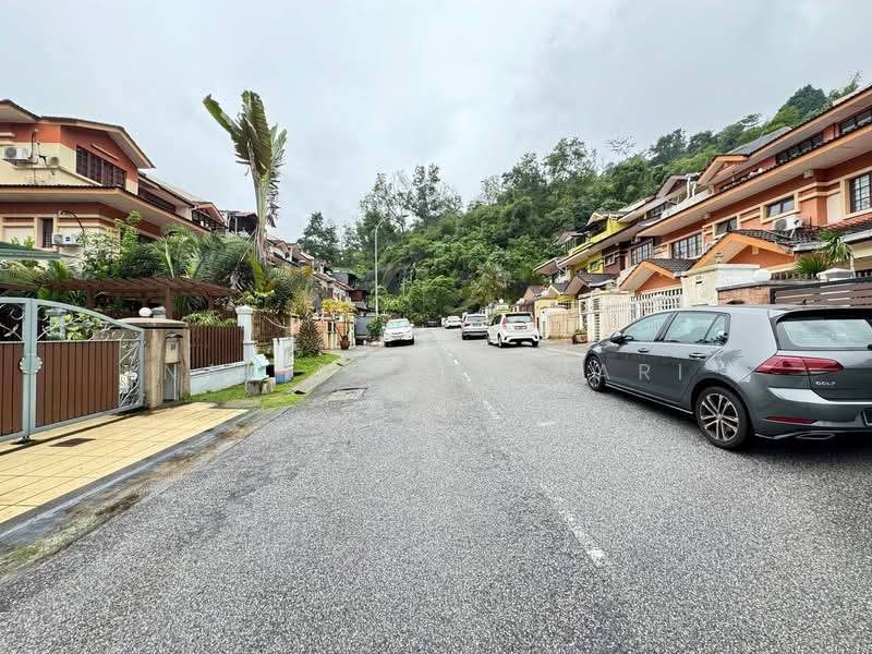 Rumah Teres 2.5-Tingkat untuk Dijual di Ampang Jaya (Ampang) - Najibah Sahari - PropertyGuru.com.my