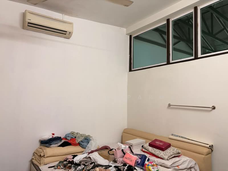 Rumah Teres 1.5 Tingkat untuk Dijual di Taman Tun Dr Ismail (Kuala Lumpur) - Thoriq Suparman - Bedroom - PropertyGuru.com.my