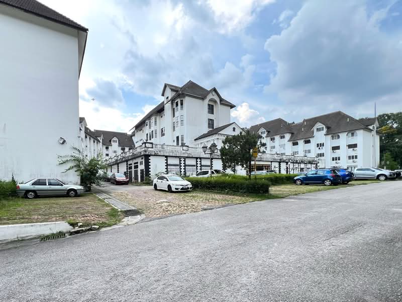Condominium for Sale at Le Chateau - Jenny Tan - Exterior - PropertyGuru.com.my