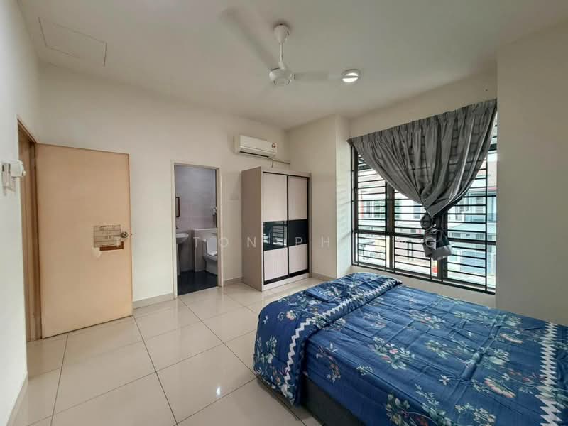 Rumah Teres untuk Disewa di Taman Mutiara Rini (Skudai) - Tuxton Phiong - Bedroom - PropertyGuru.com.my