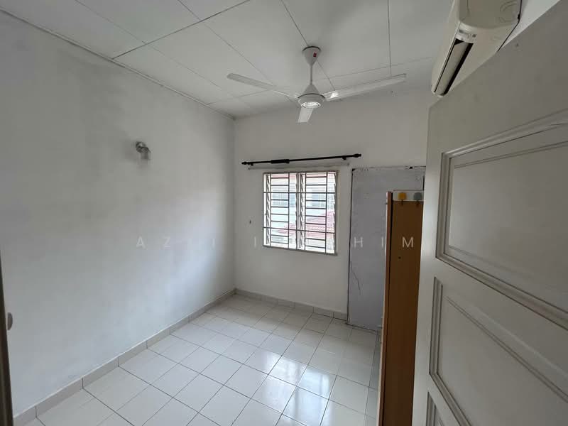 2-storey Terraced House for Sale in TAMAN PUCHONG UTAMA (Puchong) - Azli Ibrahim - Interior - PropertyGuru.com.my