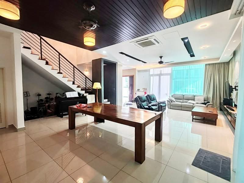 Rumah Berkembar untuk Dijual di Cyberjaya (Selangor) - Ali Idris - Living Room - PropertyGuru.com.my