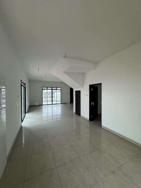 Rumah Berkembar untuk Dijual di Bandar Dato Onn (Tebrau) - Ong Lih Shyan - Living Room - PropertyGuru.com.my