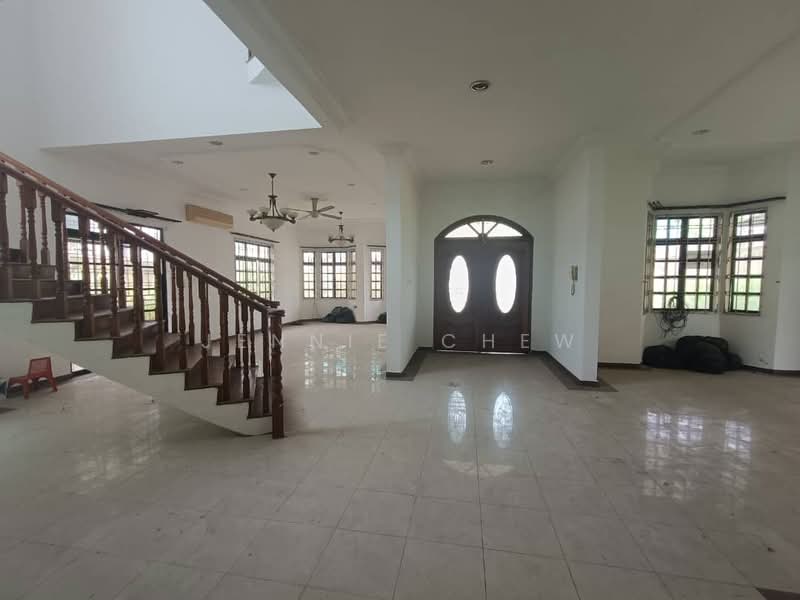 Rumah Banglo untuk Dijual di Taman Majidee (Johor Bahru) - Jennie Chew - Entrance - PropertyGuru.com.my