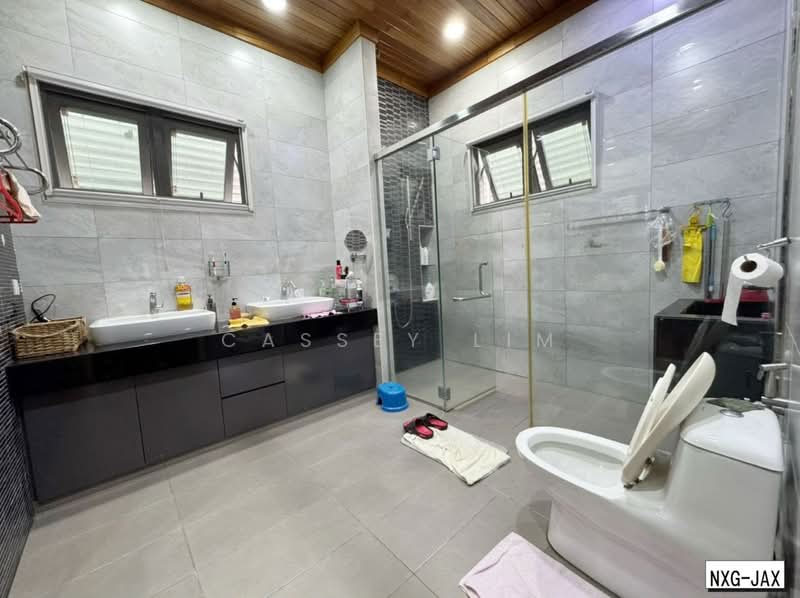 Bungalow House untuk Dijual di Setia Alam (Selangor) - Cassey Lim - Bathroom - PropertyGuru.com.my