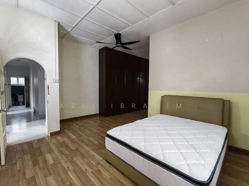 Rumah Banglo untuk Dijual di SS12 (Subang Jaya) - Azli Ibrahim - Bedroom - PropertyGuru.com.my