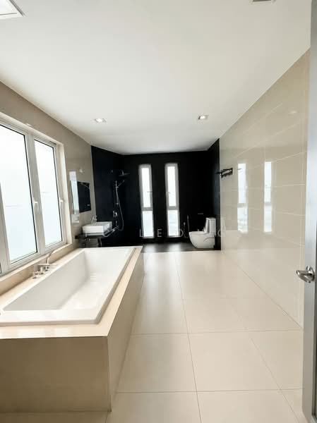 Link Bungalow for Sale in off jalan bangsar (Bangsar) - TC Leong - Bathroom - PropertyGuru.com.my