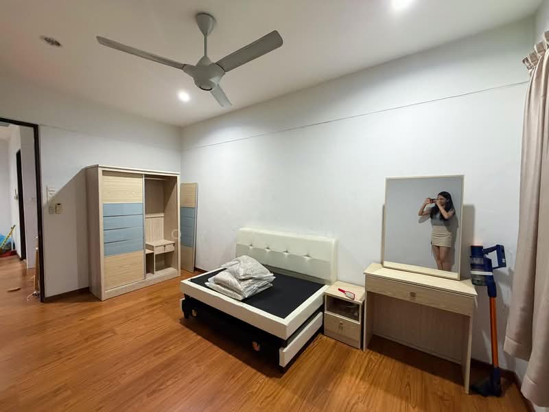 Terraced House for Sale in Island Glades (Jelutong) - Qyan Goh - Bedroom - PropertyGuru.com.my