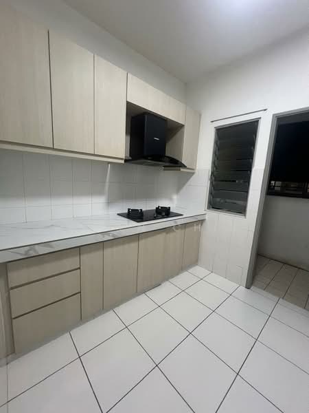 Servis Apartment untuk Disewa di Axis Crown - Viven Chia - Kitchen - PropertyGuru.com.my