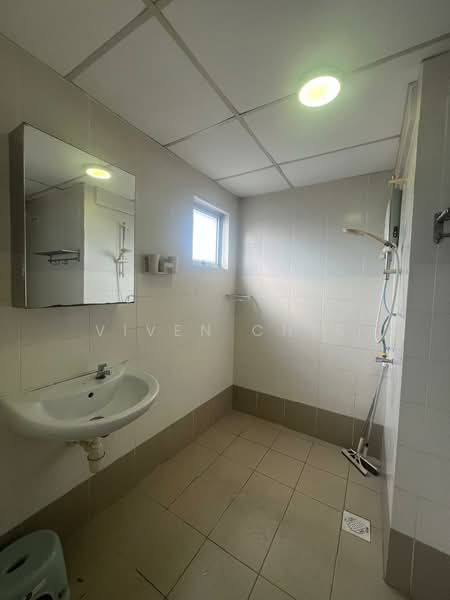 Servis Apartment untuk Disewa di Axis Crown - Viven Chia - Bathroom - PropertyGuru.com.my