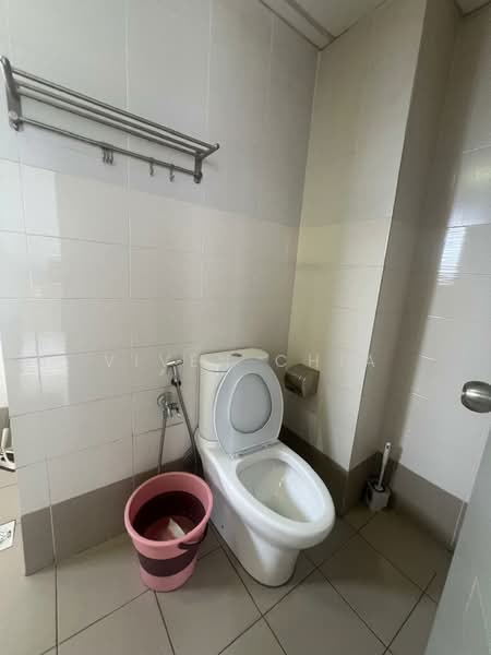 Servis Apartment untuk Disewa di Axis Crown - Viven Chia - Bathroom - PropertyGuru.com.my