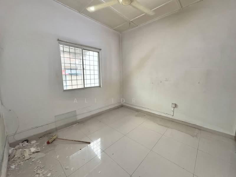 1-storey Terraced House for Sale in Taman Universiti Ss3 (Petaling Jaya) - Ali Idris - Interior - PropertyGuru.com.my