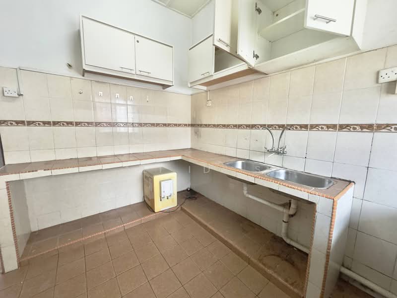 1-storey Terraced House for Sale in Taman Universiti Ss3 (Petaling Jaya) - Ali Idris - Kitchen - PropertyGuru.com.my