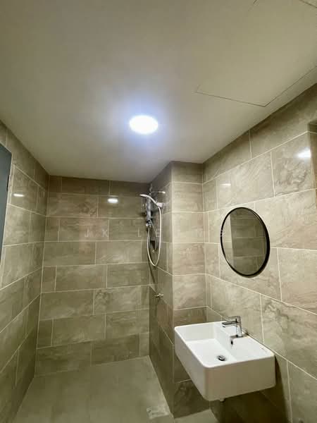 Service Residence for Sale at M Arisa - JK Leong - Bathroom - PropertyGuru.com.my