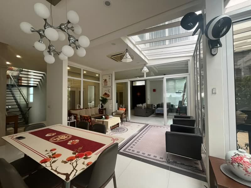 Bungalow for Rent in Ampang Jaya (Ampang) - Diren Tee - Living Room - PropertyGuru.com.my