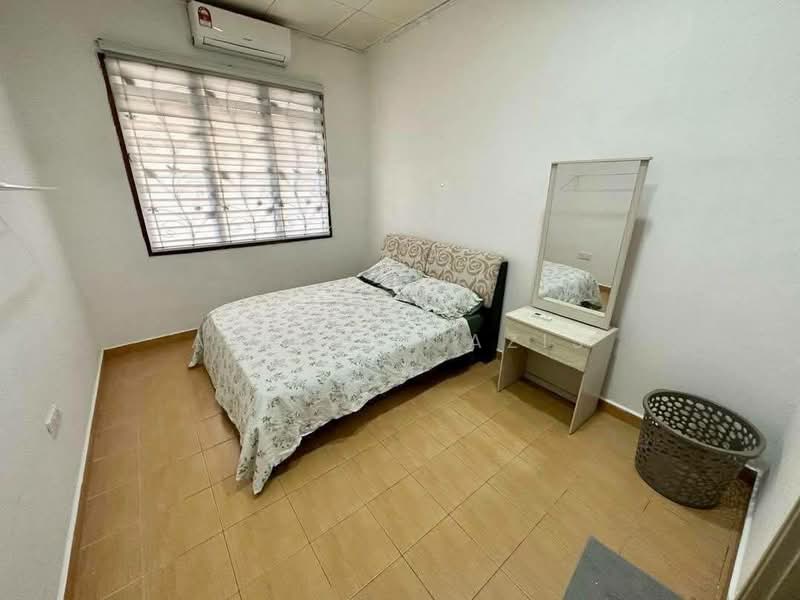 Terraced House for Sale in Taman Bukit Dahlia (Pasir Gudang) - ALHAFIZ AZIS - Bedroom - PropertyGuru.com.my