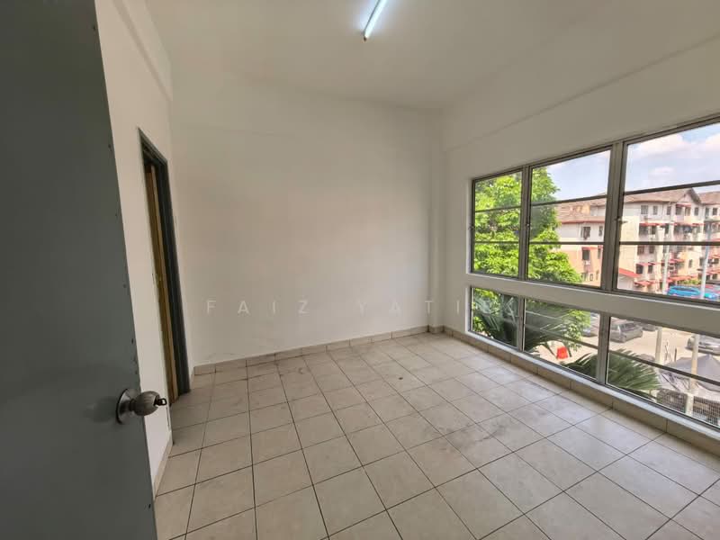 Pangsapuri untuk Disewa di Suria Apartment - Faiz Yatie - PropertyGuru.com.my