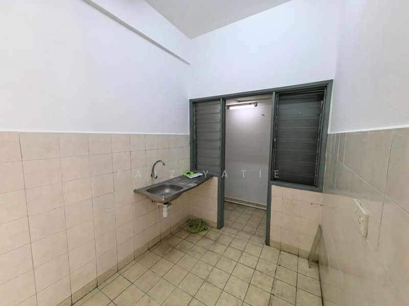 Pangsapuri untuk Disewa di Suria Apartment - Faiz Yatie - PropertyGuru.com.my