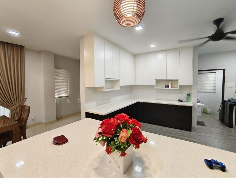 2-storey Terraced House for Sale in Denai Alam (Shah Alam) - Nadia Shukri - Kitchen - PropertyGuru.com.my